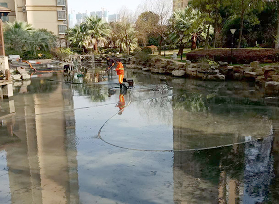 安乡景观池淤泥清理